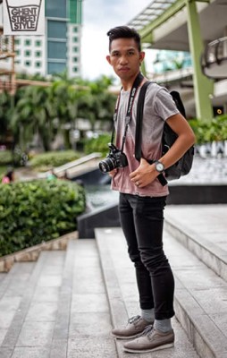 Anonymous, Photographed in Manila<br/> Click Photo To See More